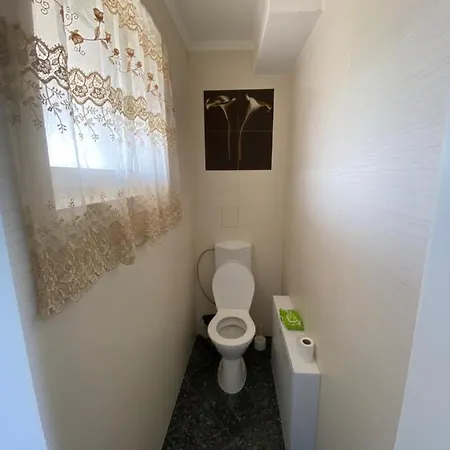Sunshine Club 218 Wellness Apartman Appartamento